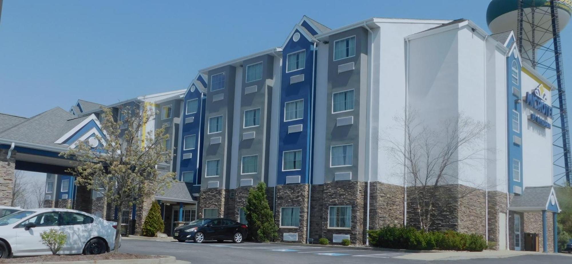 Microtel Inn & Suites By Wyndham Wheeling At The Highlands Triadelphia Exterior foto