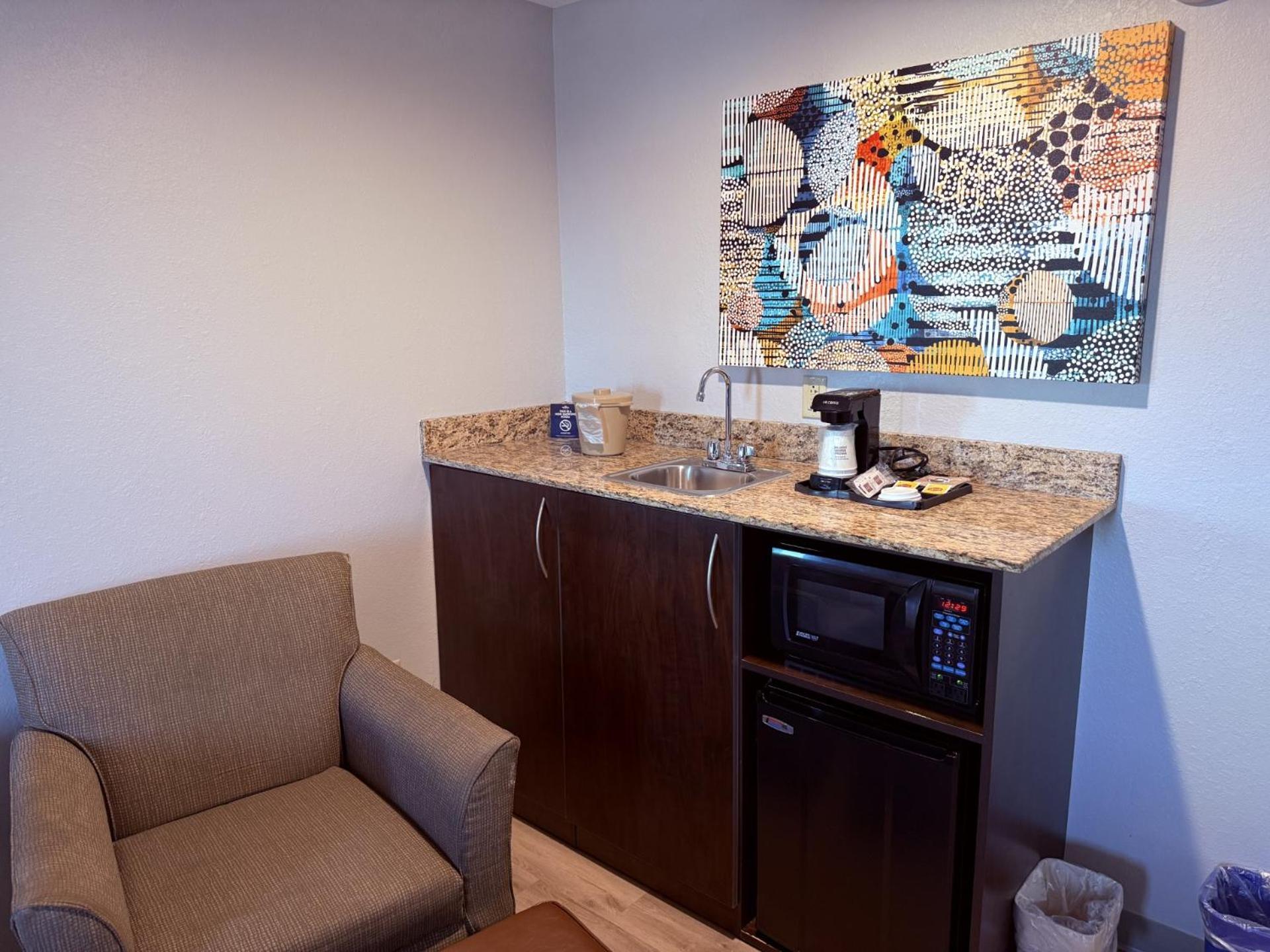Microtel Inn & Suites By Wyndham Wheeling At The Highlands Triadelphia Exterior foto